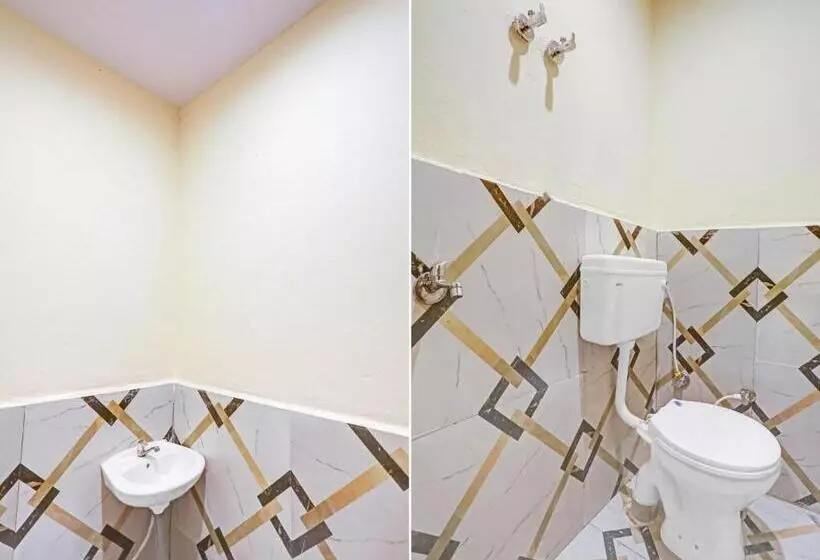 Collection O 81278 Hotel Rn Residency