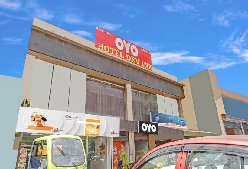 Collection O 81278 Hotel Rn Residency