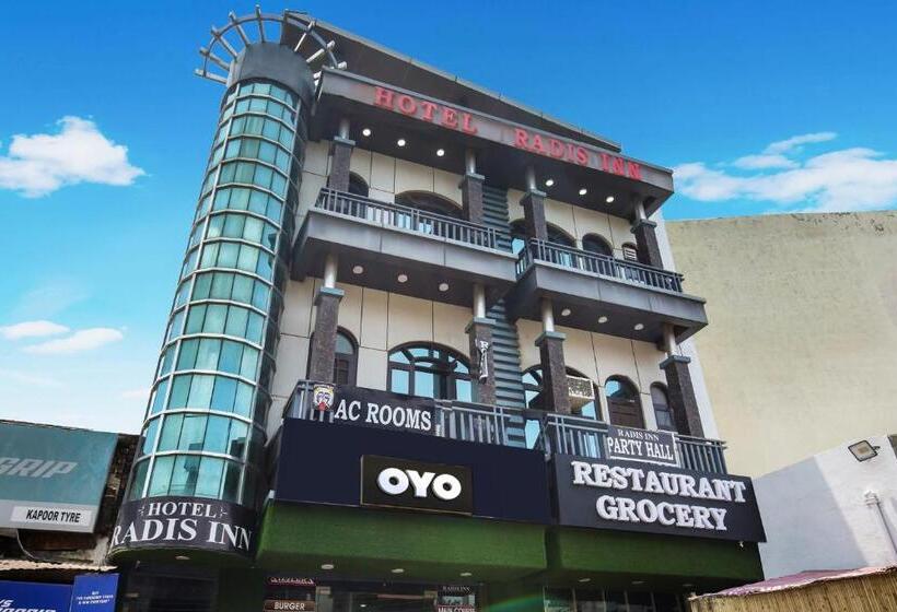 Collection O Hotel Radis Inn