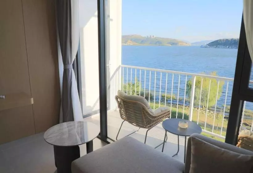 Hotelli Dali Fish Inn Sea View