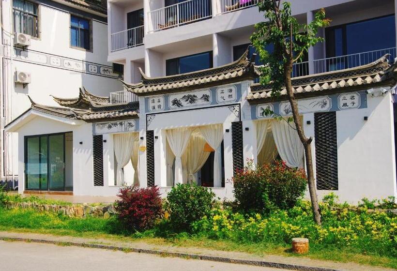 Отель Dali Fish Inn Sea View