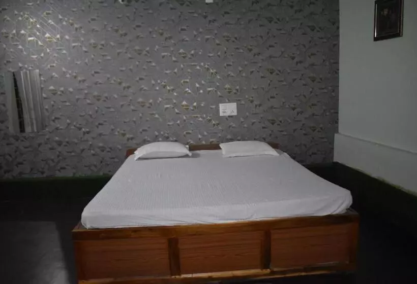 ホテル Kanikasundari Home Stay