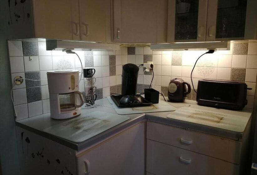 Пансион Room In Bb   Lit 2 Personnes Avec Un Grand Bureau