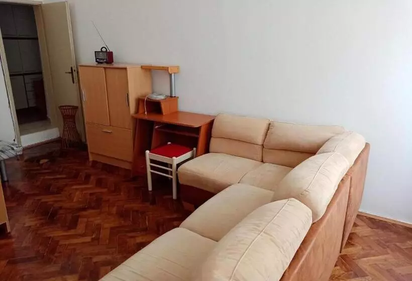 پانسیون Rooms For Exit 2024   For 2 Or 4 People For 4 Nights 11 15 July