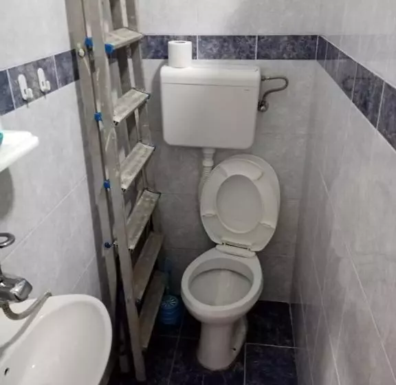 پانسیون Rooms For Exit 2024   For 2 Or 4 People For 4 Nights 11 15 July