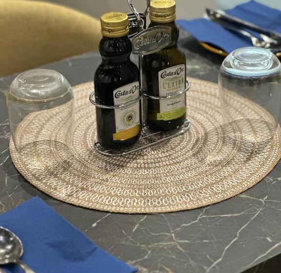 پانسیون The Central Guesthouse