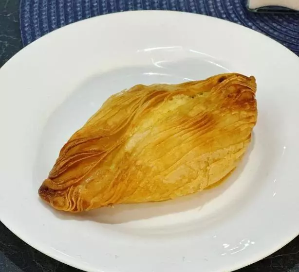 پانسیون The Central Guesthouse