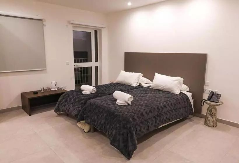 پانسیون The Central Guesthouse