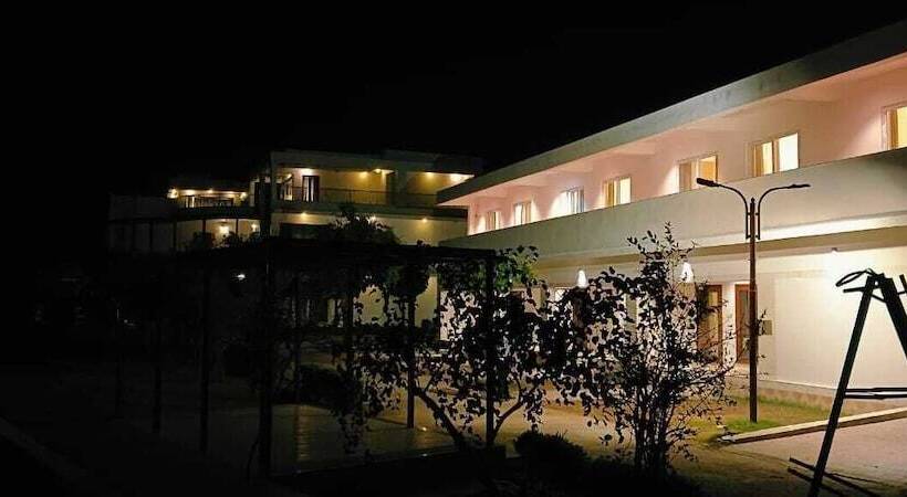 בית מלון כפרי Amayra The Luxury Farm