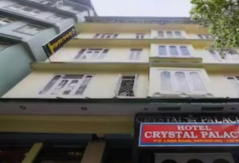 هتل Collection O Crystal Palace