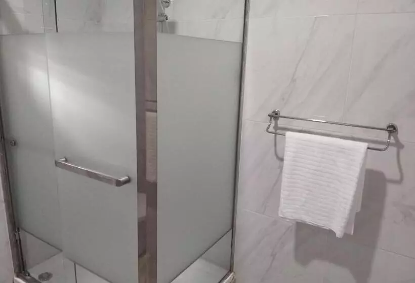ホテル Mitos Luxury Suites  Somosu