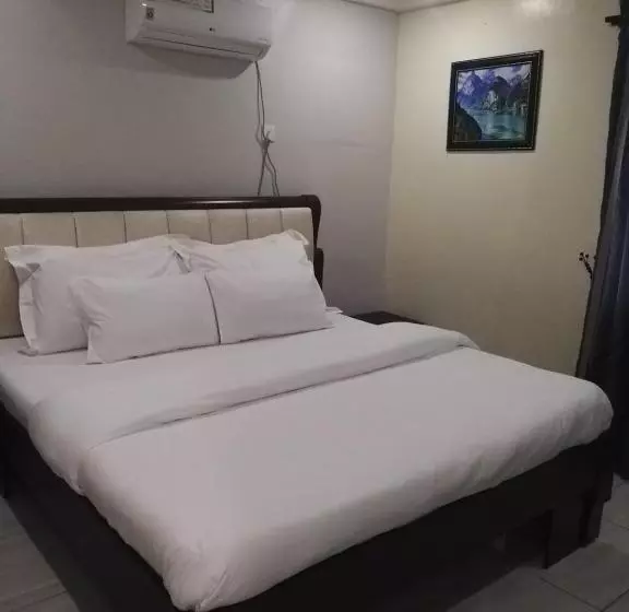ホテル Mitos Luxury Suites  Somosu
