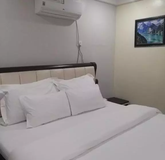 ホテル Mitos Luxury Suites  Somosu