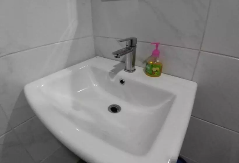 ホテル Mitos Luxury Suites  Somosu