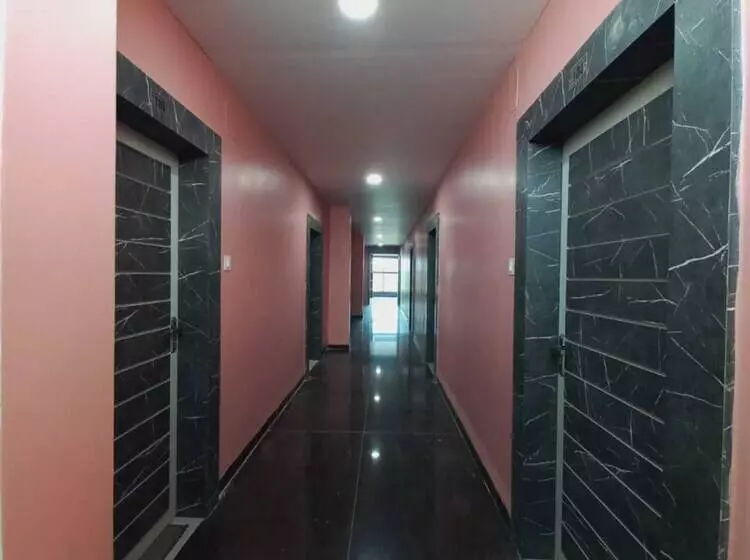 ホテル Nirmalya Inn