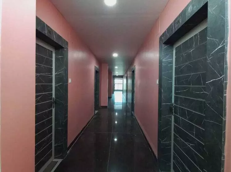 ホテル Nirmalya Inn