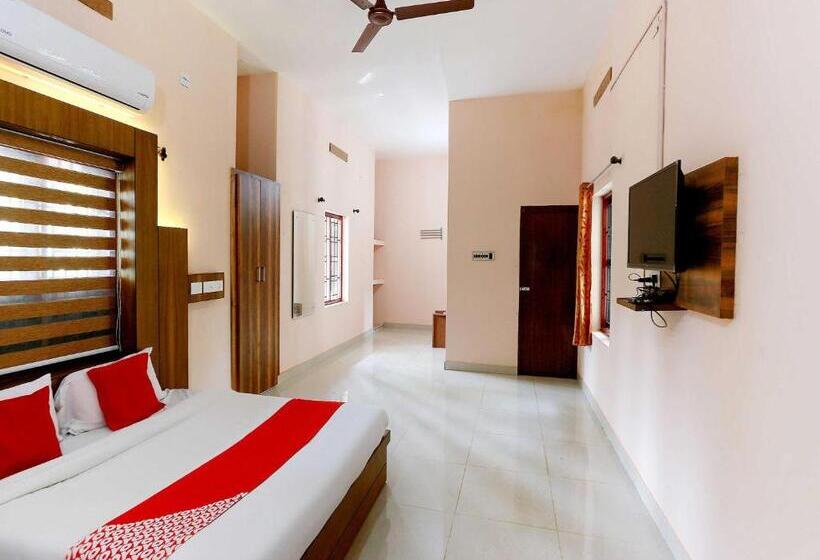 هتل Oyo Flagship Sreedevi Garden