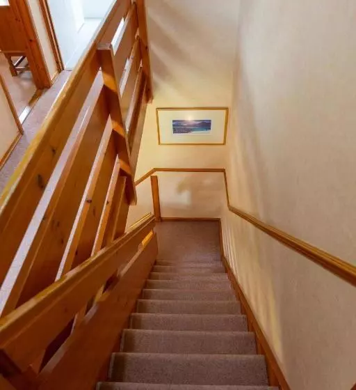 Hotelli Scandinavian Village Ltd