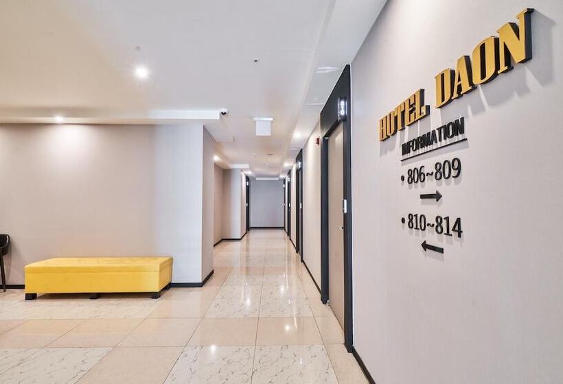 מוטל Changwon Bonggok Dong Hotel Daon