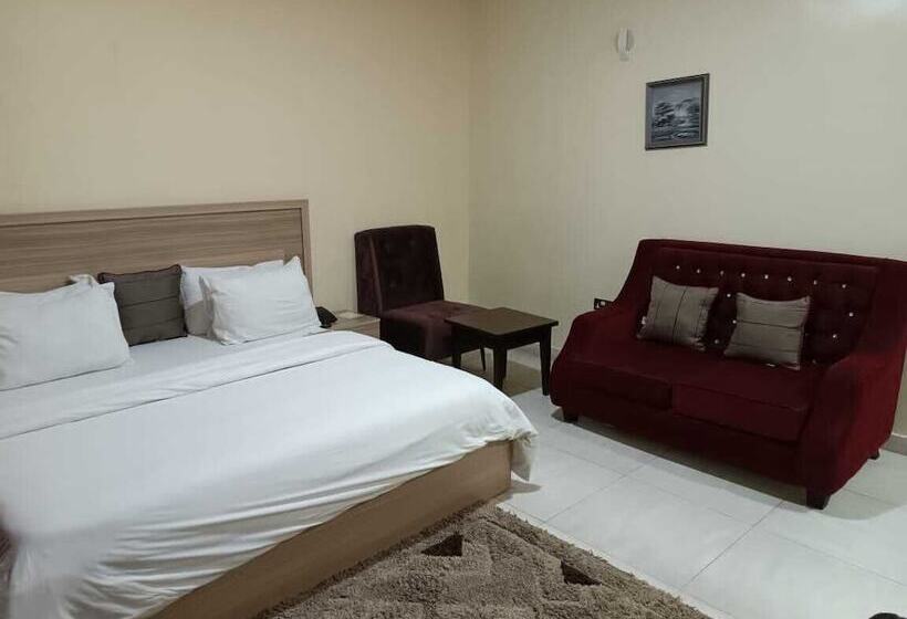 Eleventh House Hotel And Suites