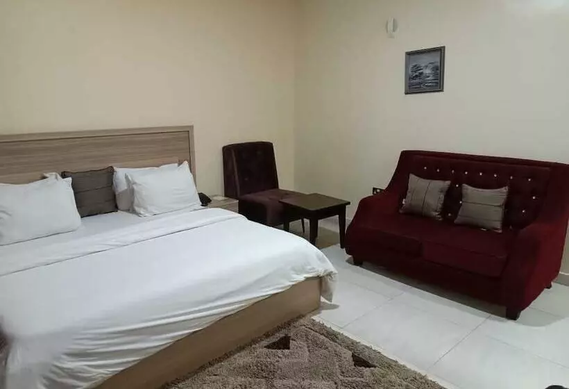 Eleventh House Hotel And Suites