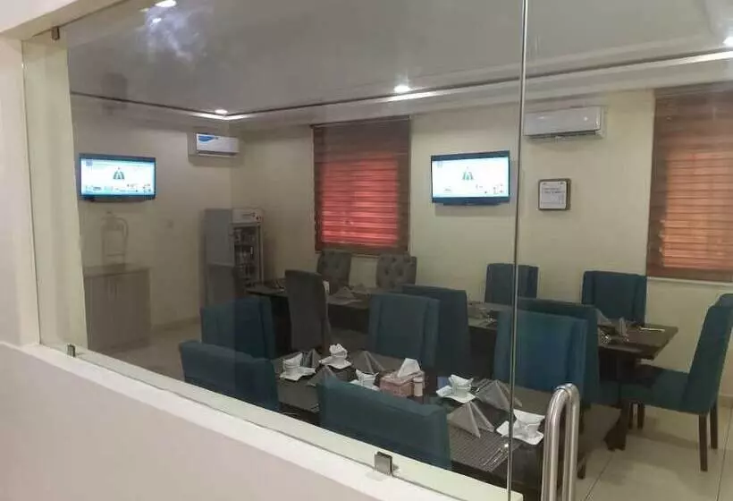 Eleventh House Hotel And Suites