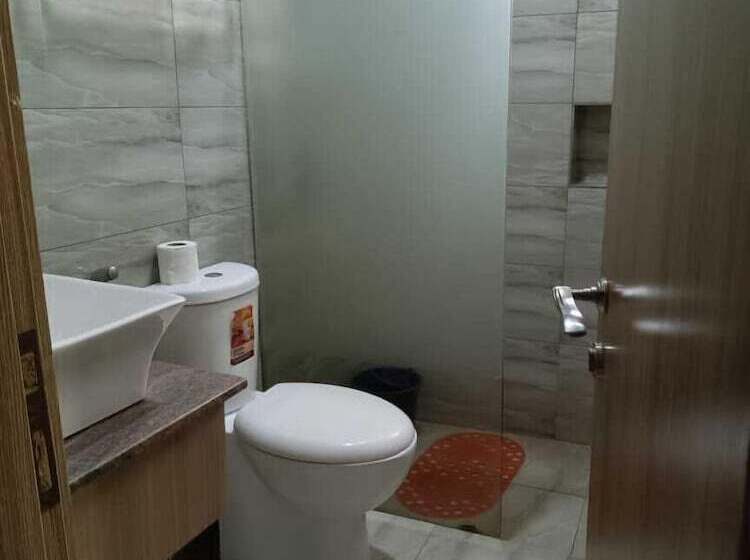 Eleventh House Hotel And Suites