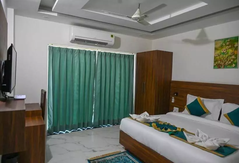 Hotel 7 Heaven