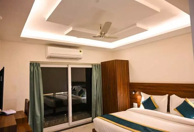 Hotel 7 Heaven