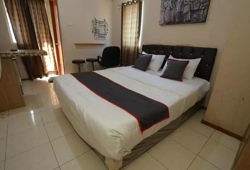 Hotelli Collection O 93142 Lion Rooms