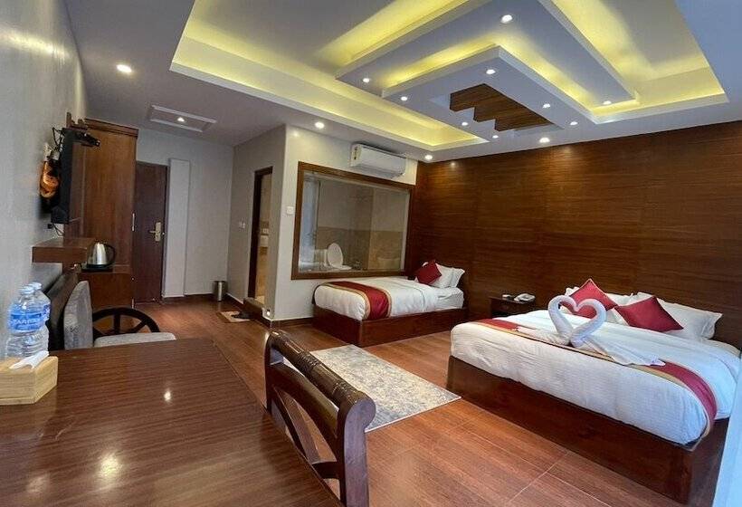 هتل Natural Spring Pvt.ltd