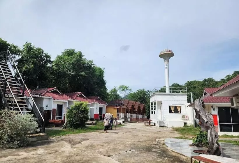 هتل Nipa House Khoayai Villa