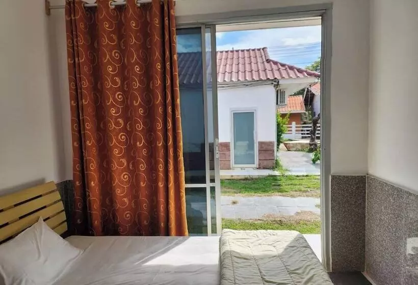 هتل Nipa House Khoayai Villa