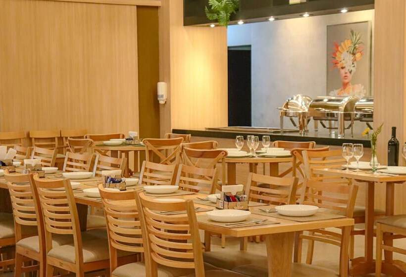 ホテル Porto Das Asas Park