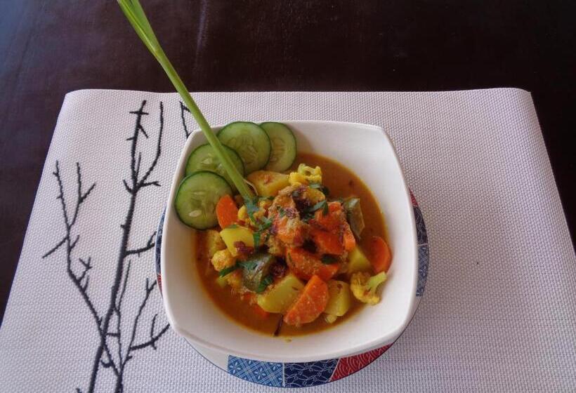 호텔 Pradana Beach Inn Luxury