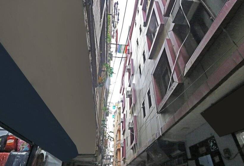 Hotelli Raaso Inn Laxminagar By Arrow