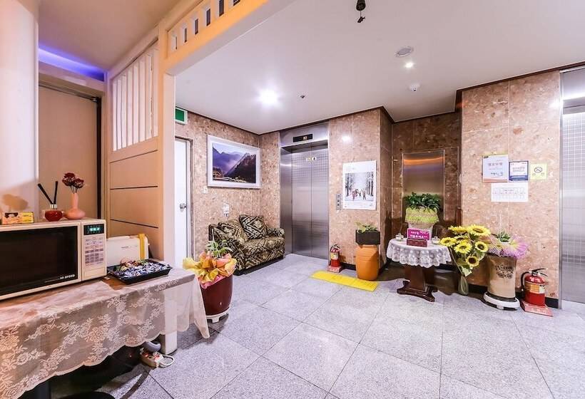 Motel Changwon Sangnamdong Cello