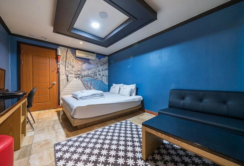 Motel Changwon Sangnamdong Cello