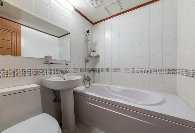 Motel Changwon Sangnamdong Cello