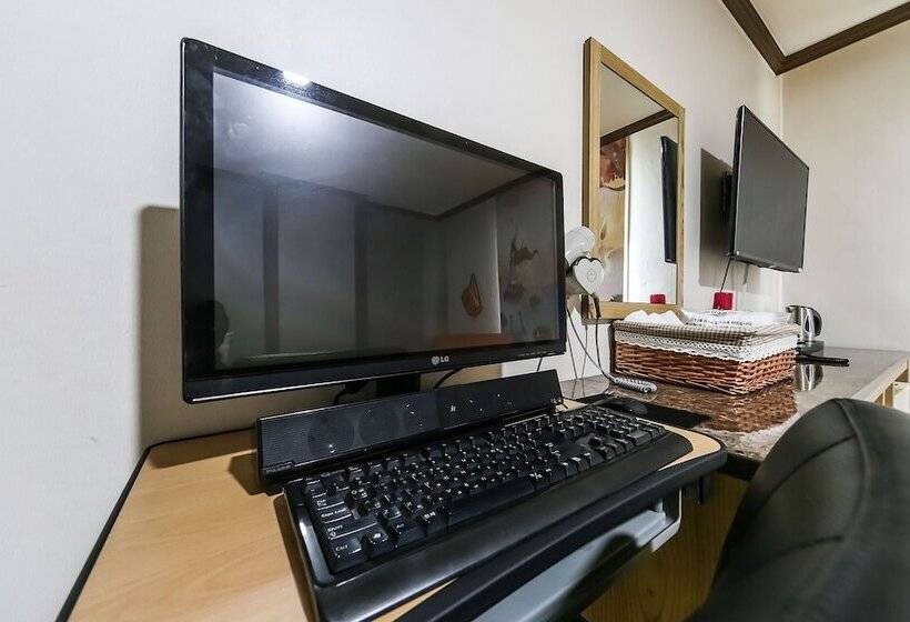 Motel Changwon Sangnamdong Cello