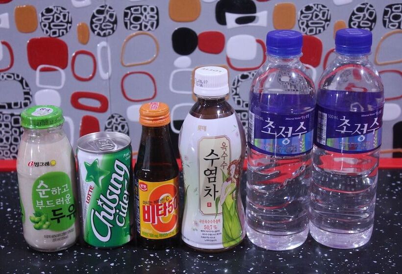 מוטל Yangsan Deokgye Show