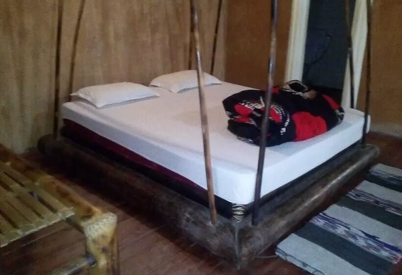 リゾートホテル Dekasang Majuli