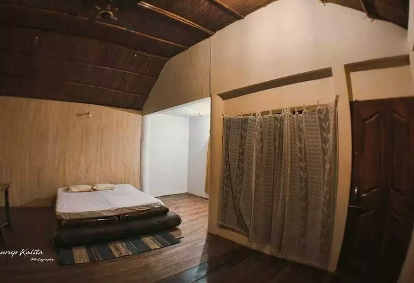 リゾートホテル Dekasang Majuli