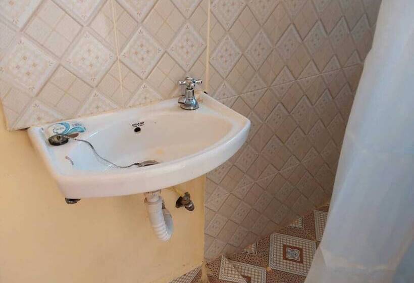 تختخواب و صبحانه Water Point Guest House