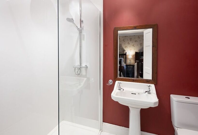 فندق Barnabrow Country House