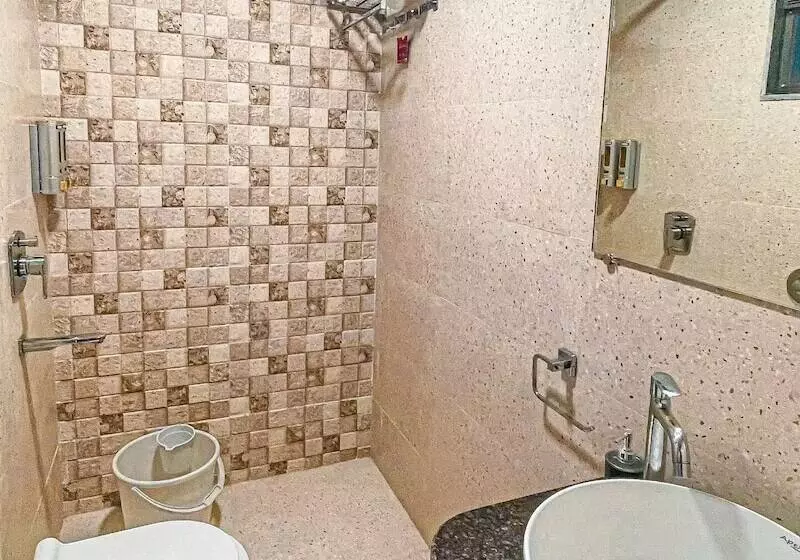 Hotelli Beach Village Resort