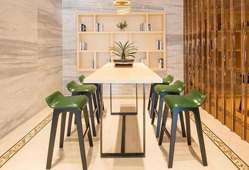 Отель City Comfort Inn Zhaoqing Gaoyao District Government Sports Center