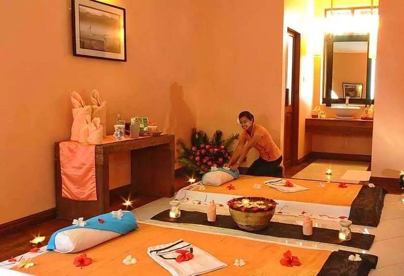 هتل One Myanmar Resort Ngwe Saung