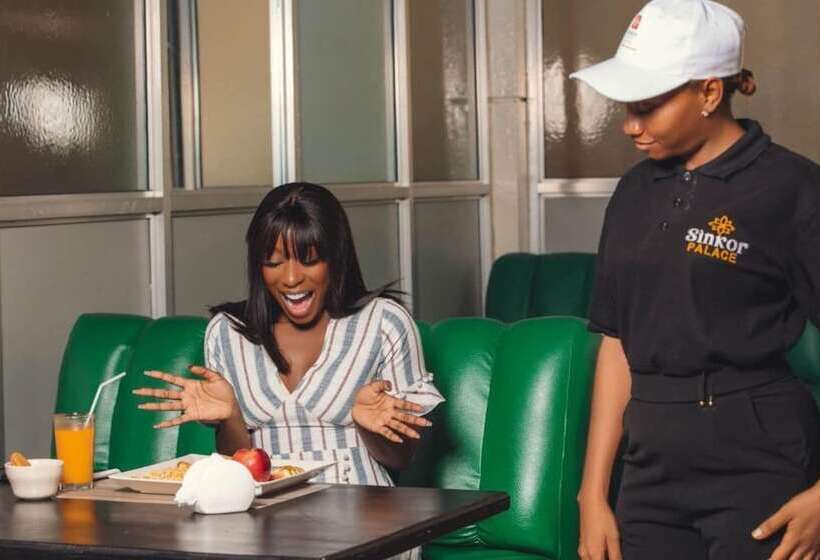 Отель Sinkor Palace