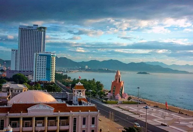 هتل Sunny Sea Nha Trang